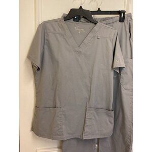 Butter Soft Stretch Ladies Platinum Grey Silver Scrub Set Size Medium & Med Pet